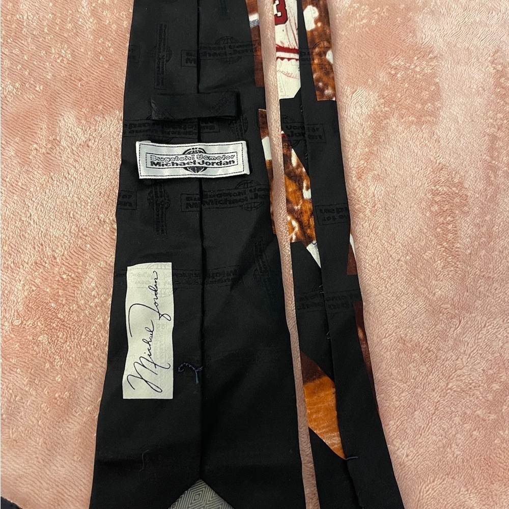 Vintage Sports-Themed Tie in Black and Brown - Picture 5 of 9